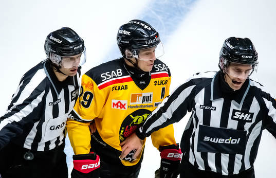 Luleås Eric Gustafsson fick matchstraff