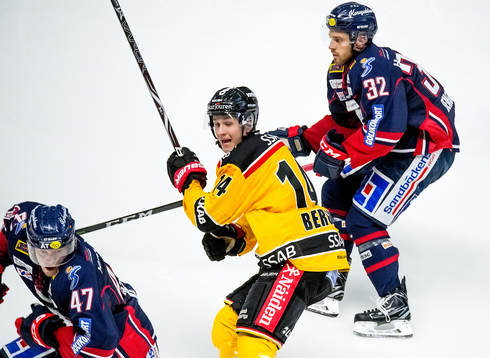 Luleås Jonas Berglund och Linköpings Anton Karlsson och