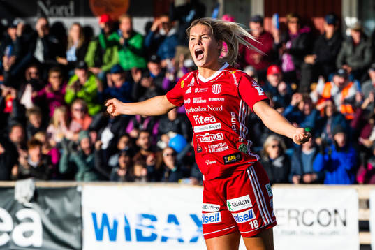 Piteås Nina Jakobsson jublar