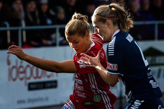 Piteås Nina Jakobsson och Linköpings Maja Ring Kildemoes