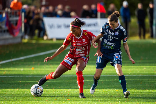 Piteås Madelen Janogy och Linköpings Johanna Rasmussen