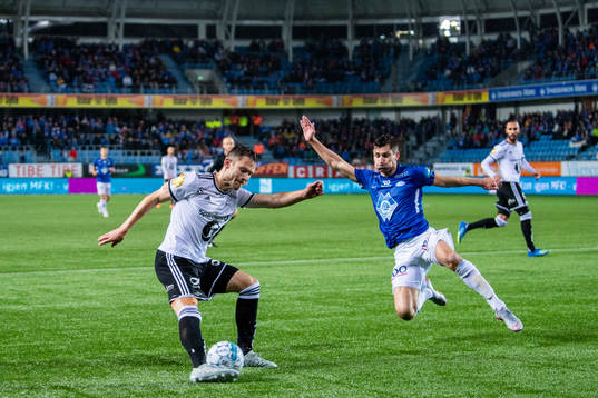 Matthías Vilhjálmsson of Rosenborg and Kristoffer Haugen