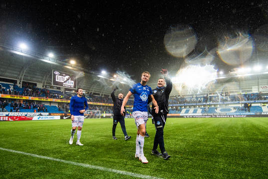 Erling Braut Håland of Molde and Ole Gunnar Solskjær,