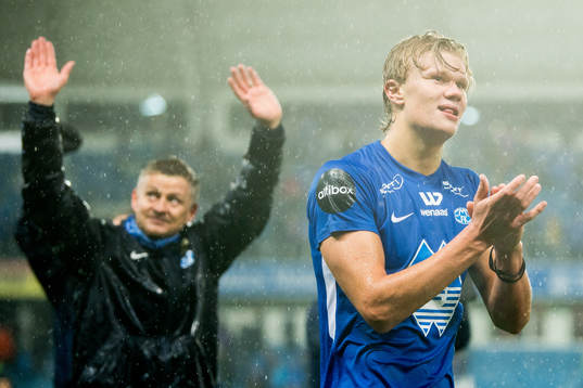 Bläddra bland fler bilder av Football, Eliteserien, Molde - Rosenborg