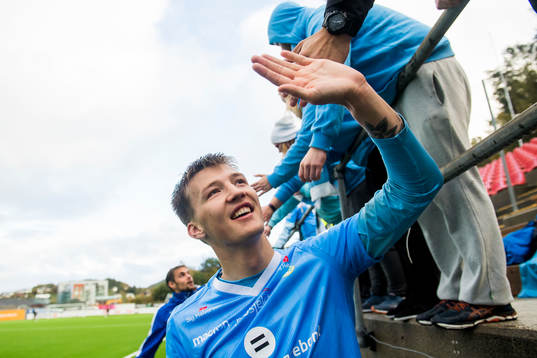 Bläddra bland fler bilder av Football, OBOS-ligaen, Åsane - Sandnes Ulf