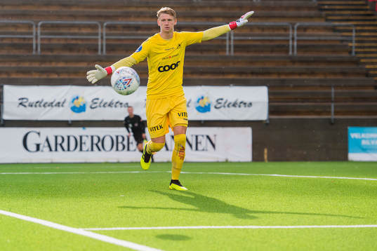 Goalkeeper Borger Thomas of Åsane