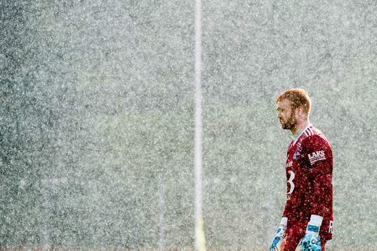 Goalkeeper Renze Fij of Florø