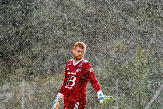 Goalkeeper Renze Fij of Florø