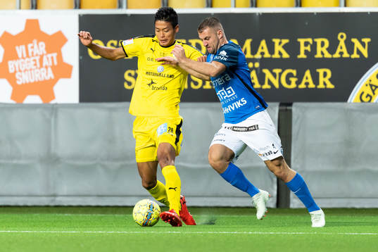 Halmstads Kosuke Konishita och Norrbys Mehmed Dresevic