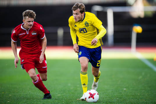 Liechtensteins Yannick Allaart och Sveriges Oscar Uddenäs