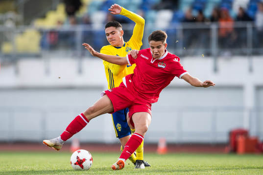 Sveriges William Milovanivic och Liechtensteins Andrin