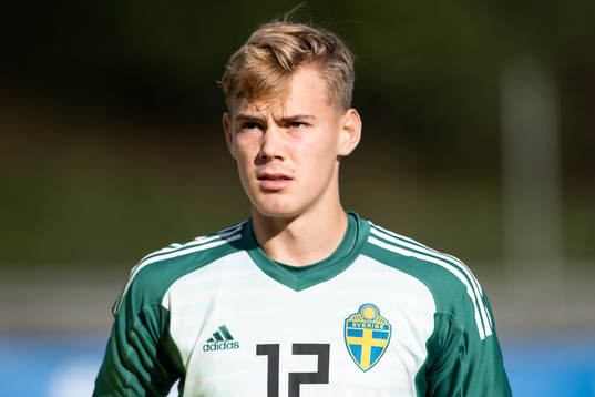 Sveriges målvakt Filip Jörgensen