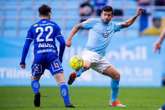 Sundsvalls Jonathan Tamimi Syberg och Malmö FFs Behrang