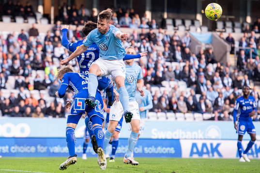 Sundsvalls Eric Björkander skadar sig