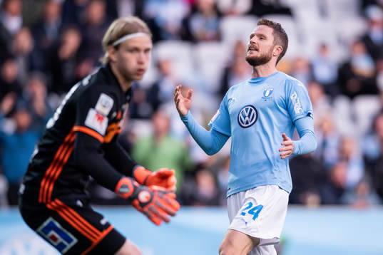 Malmö FFs Lasse Nielsen deppar
