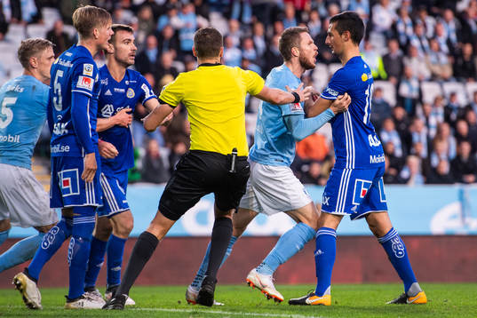 Malmö FFs Lasse Nielsen i bråk med Sundsvalls Pol Moreno