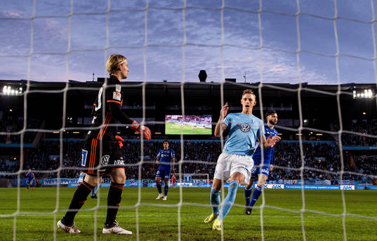 Bläddra bland fler bilder av Fotboll, Allsvenskan, Malmö FF - GIF Sundsvall