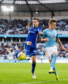 Sundsvalls Carlos Gracia och Malmö FFs Sören Rieks