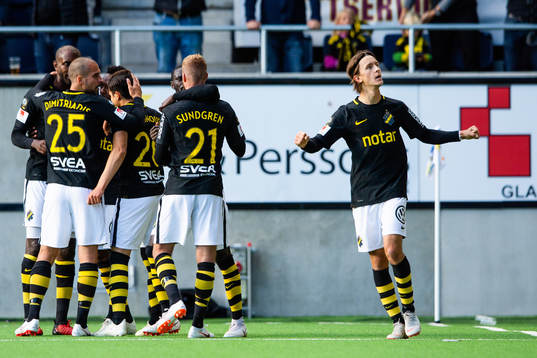 s Kristoffer Olsson jublar