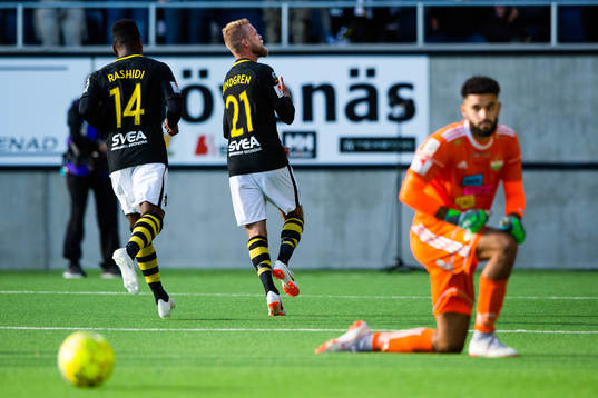 s Daniel Sundgren jublar