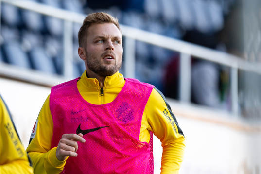 s Sebastian Larsson