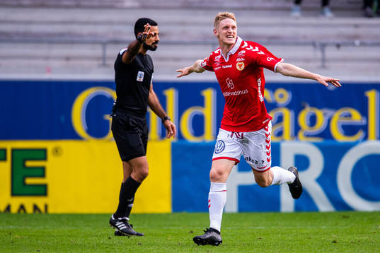 Kalmars Rasmus Elm jublar