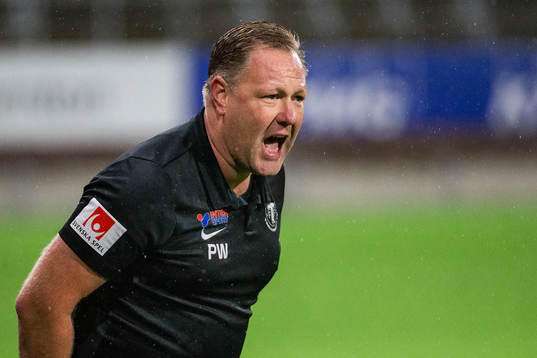 Trelleborgs tränare Patrick Winqvist reagerar