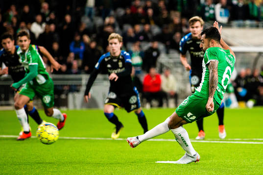 Hammarbys Jiloan Hamad gör 2-0 på straff