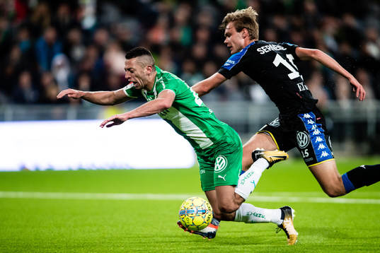 Hammarbys Nikola Djurdjic fälls av IFK Göteborgs Marcus