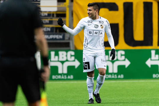 Häckens Paulinho jublar