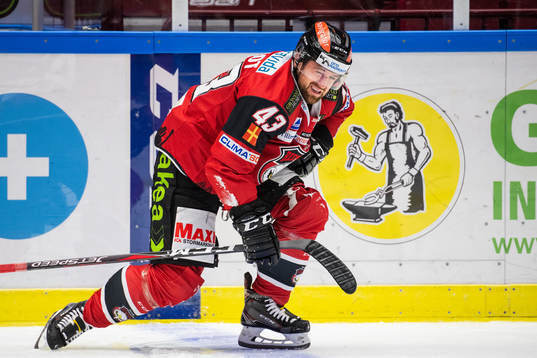 Malmö Redhawks Nichlas Hardt  grimaserar