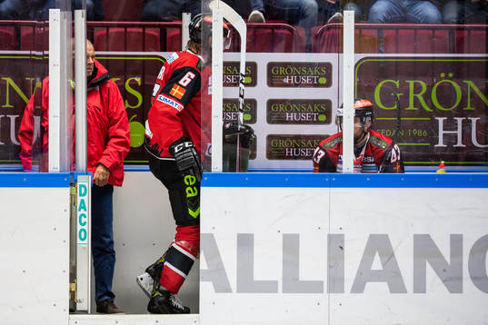Malmö Redhawks Stefan Warg i utvisningsbåset