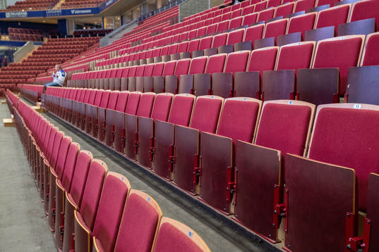Läktare Tegera Arena innan ishockeymatchen i