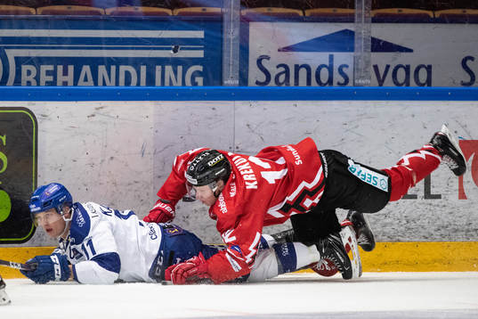 Leksands Martin Karlsson och Vita Hästens Simon Krekula