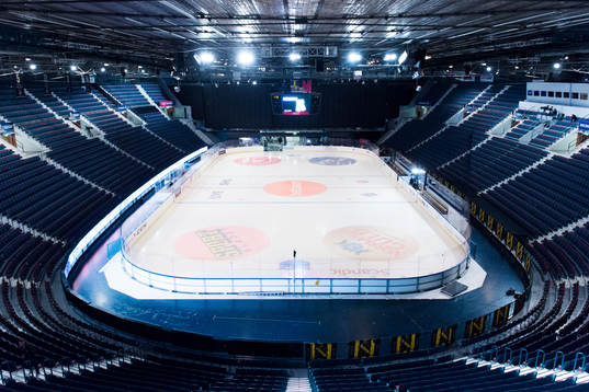 Interiör av Hovet innan ishockeymatchen i