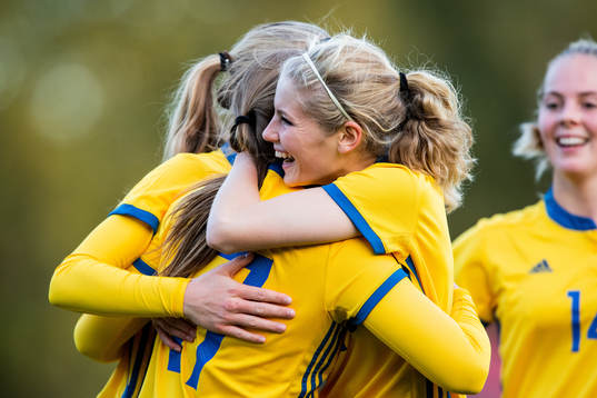 Sveriges Wilma Ljung Klingwall kramar om Cornelia Kapocs