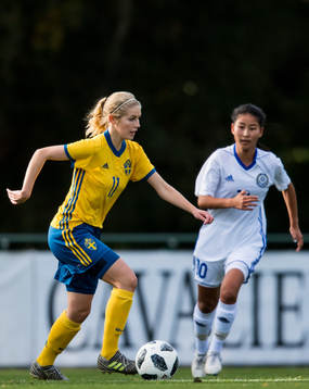 Sveriges Wilma Ljung Klingwall och Kazakstans Batya Raizel