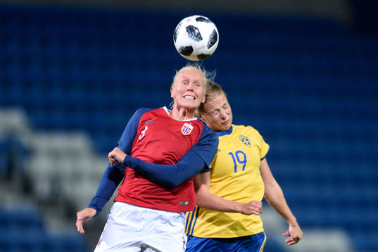 Norges Maria Thorisdottir i nickduell med Sveriges Anna