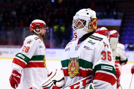 Moras målvakt Christian Engstrand deppar