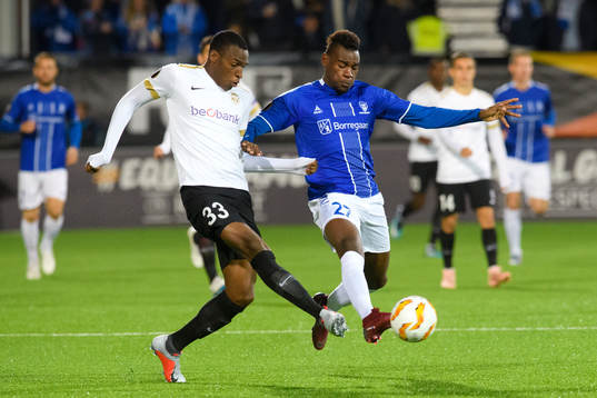 Jhon Lucumi of Genk and Rashad Muhammed of Sarpsborg 08
