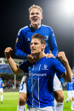 Kristoffer Zachariassen of Sarpsborg 08 celebrates
