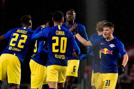 The players of RB Leipzig celebrate the 0-1 goal