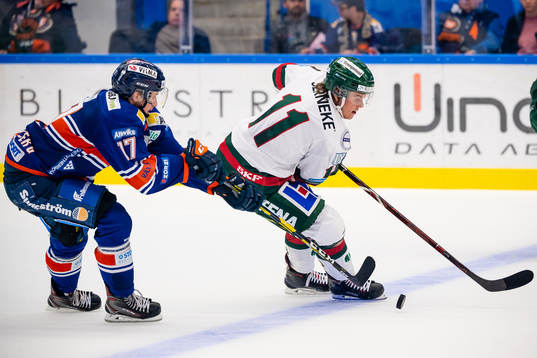 Växjös Jonas Röndbjerg och Frölundas Samuel Fagemo
