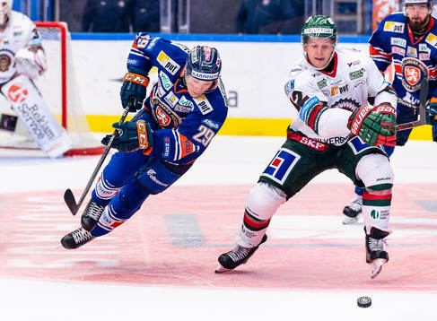 Växjös Pontus Holmberg och Frölundas Max Friberg