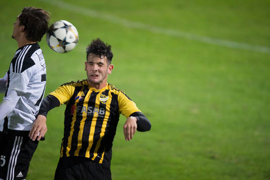 Bläddra bland fler bilder av Fotboll, division 2, IFK Hässleholm - Ifö Bromölla