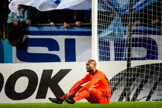 Vagner Silva De Souza Love of Besiktas looks dejected