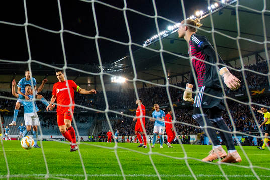Markus Rosenberg and Arnór Ingvi Traustason of Malmö FF