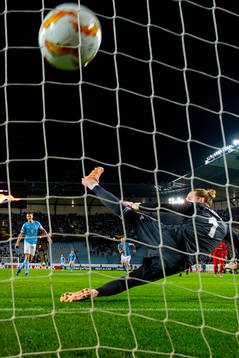 Markus Rosenberg of Malmö FF scores 2-0