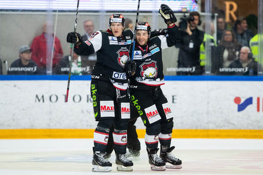Malmö Redhawks Frederik Storm jublar