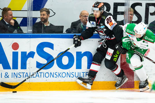 Malmö Redhawks Henrik Hetta och Rögles Jesper Williamsson